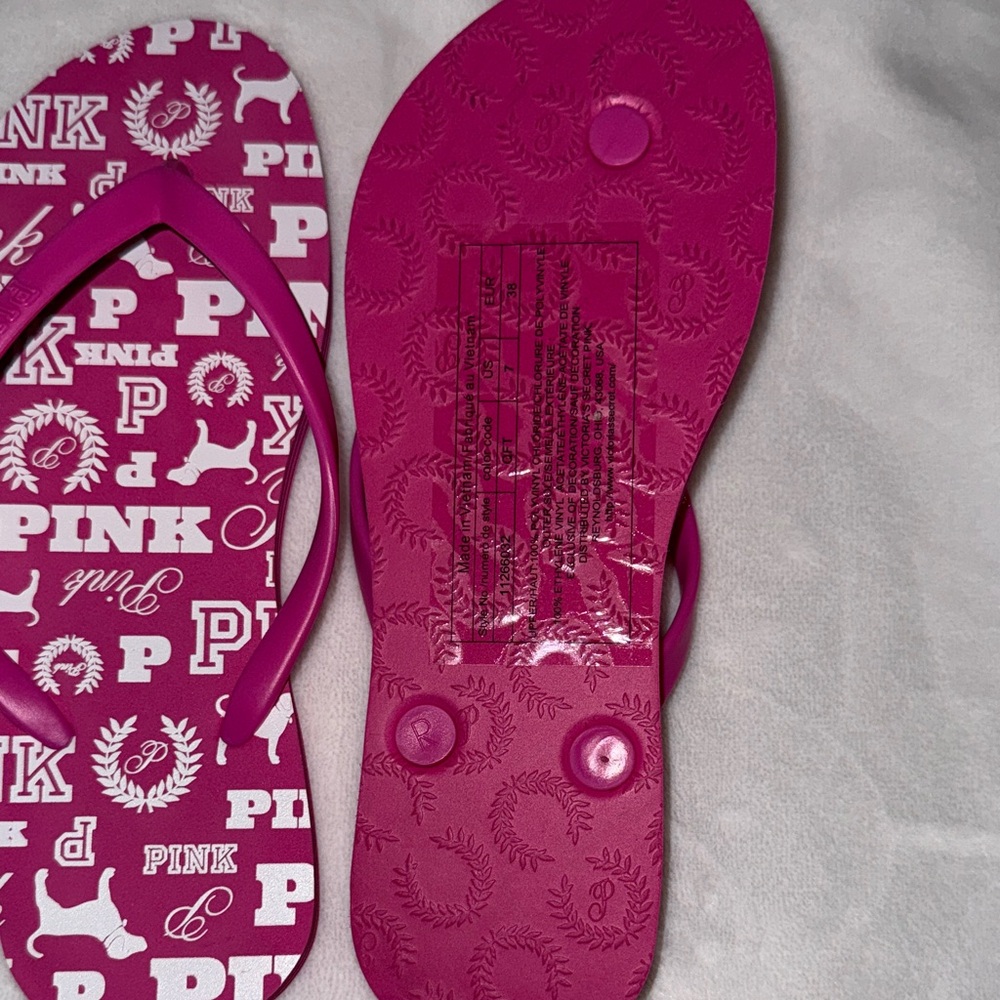 PINK Victoria's Secret Fuchsia Logo Print Flip Flops - Picture 3 of 5